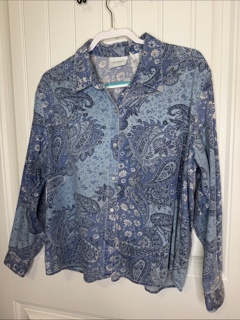 Liz Claiborne Lizwear Blue Paisley Button-Up Shirt Size XL - Picture 3 of 7